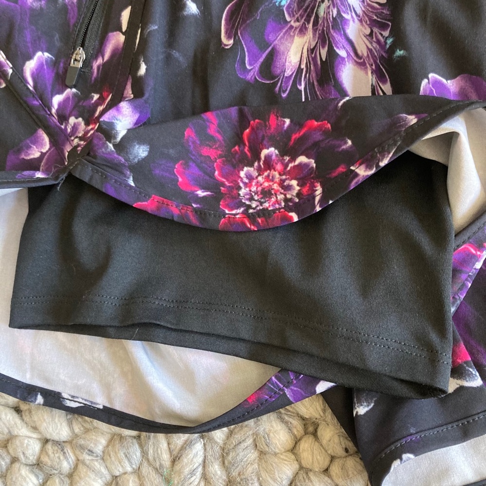 Avia flowered athletic shorts - Picture 7 of 7